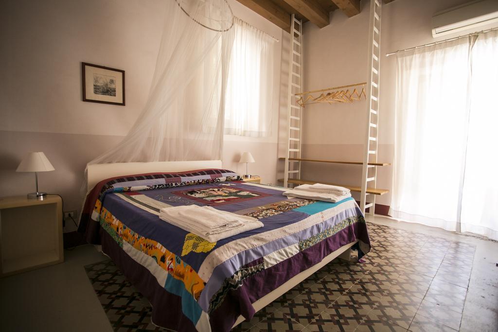 Alojamento de Turismo Rural Farm La Frescura Agriturismo *